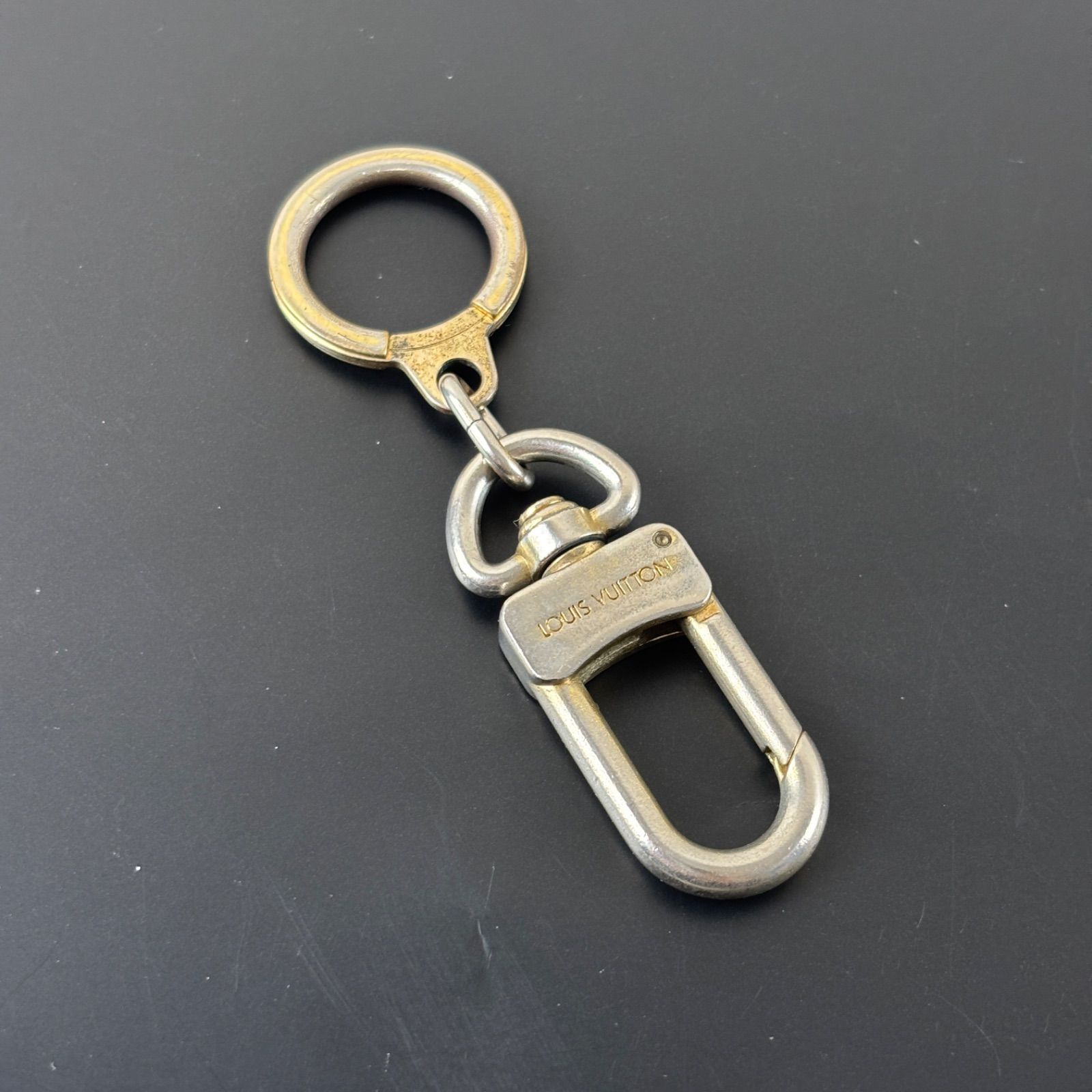 LOUIS VUITTON キーリング メタル製 LOUIS VUITTON（ルイ・ヴィトン） ルイ ヴィトン チャーム キーリング