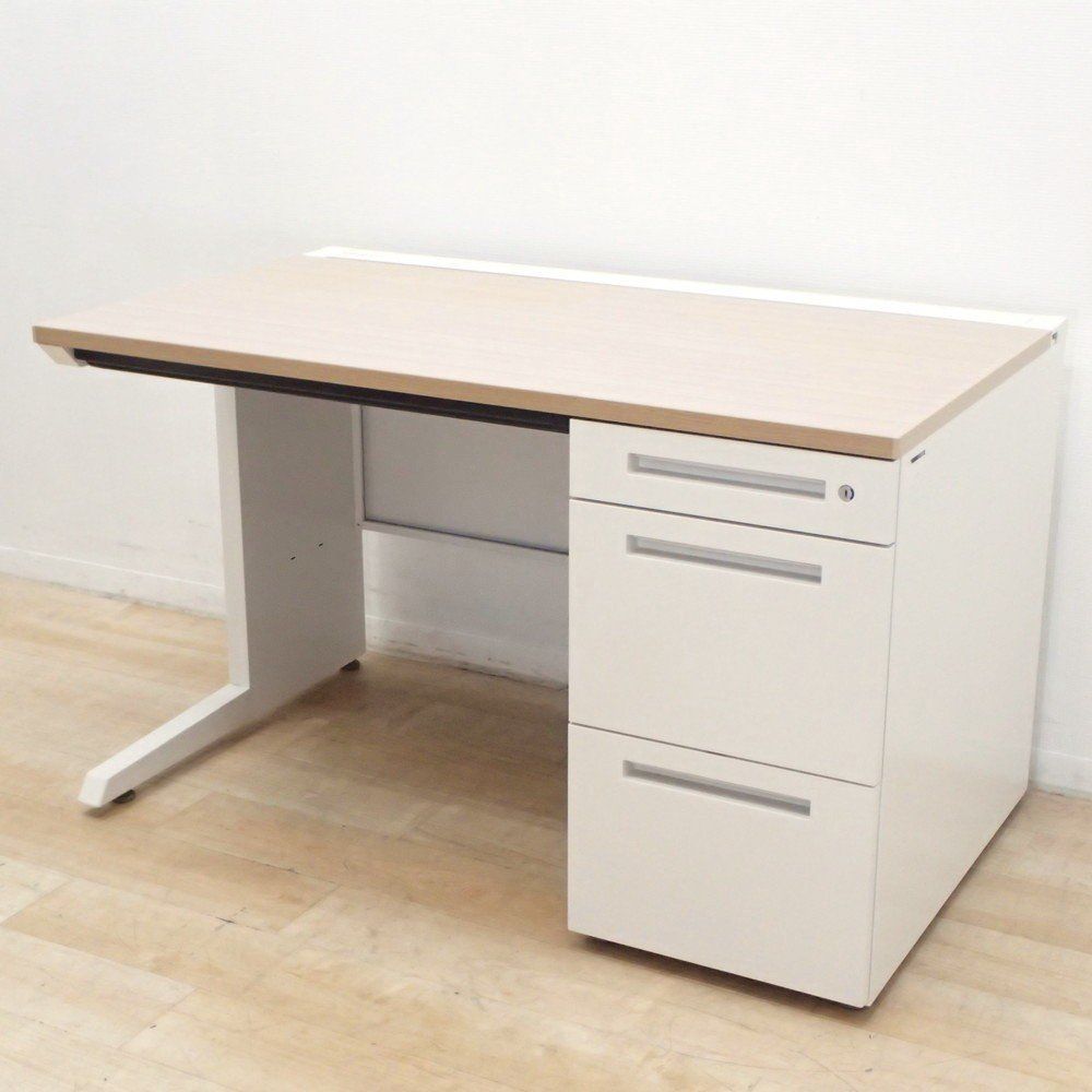 イトーキ CZR 片袖デスク ナチュラル W 1200 D 700 H 720 事務机 オフィスデスク 引き出し 配線口 L字脚 鍵有り EG 19317 オフィス家具