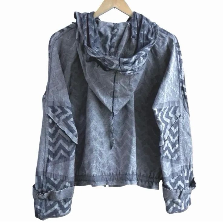 ISSEY MIYAKE イッセイミヤケIS ニットパーカージャケット ISSEY MIYAKE イッセイミヤケIS ニットパーカージャケット MONTHLY