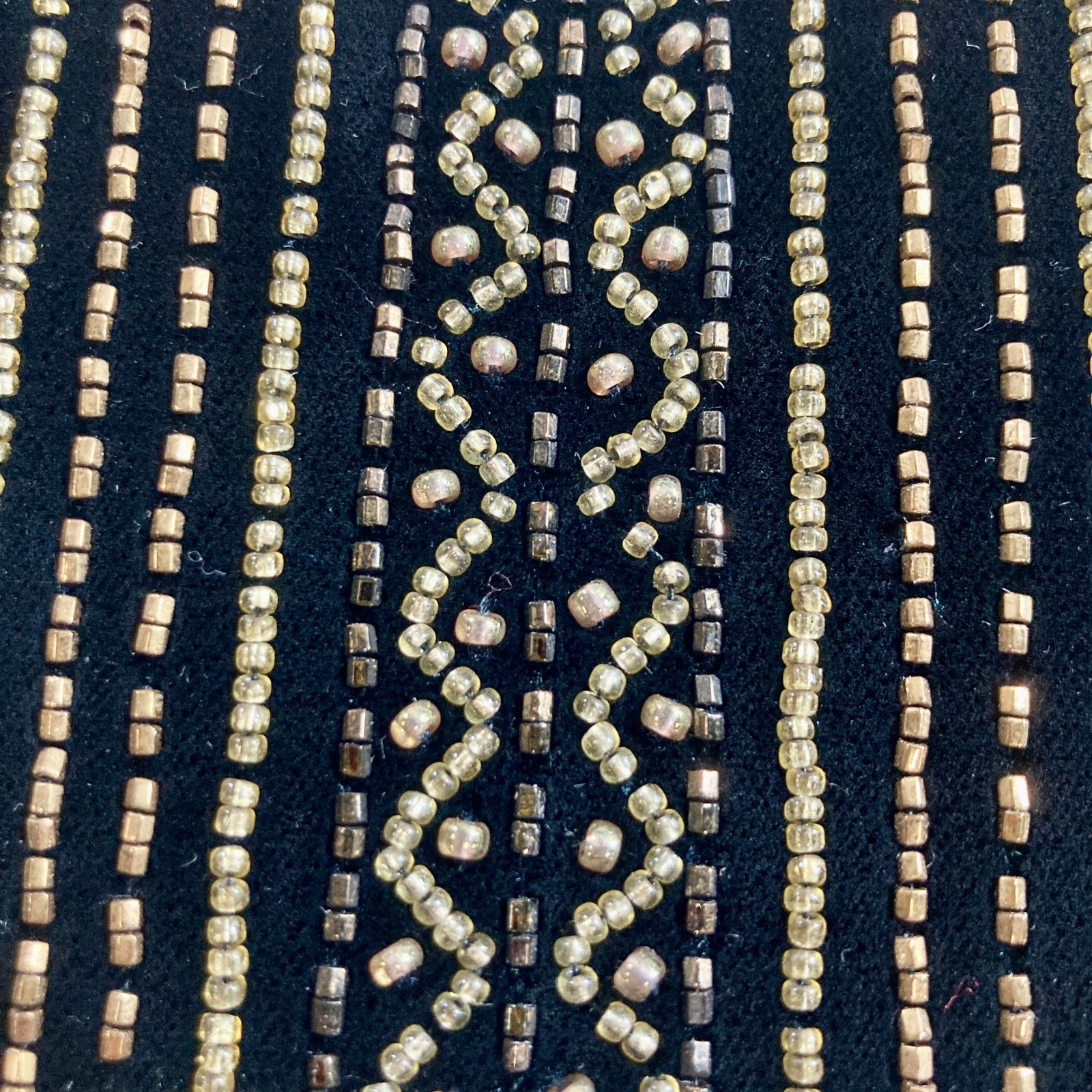 ベロア素材 刺繍