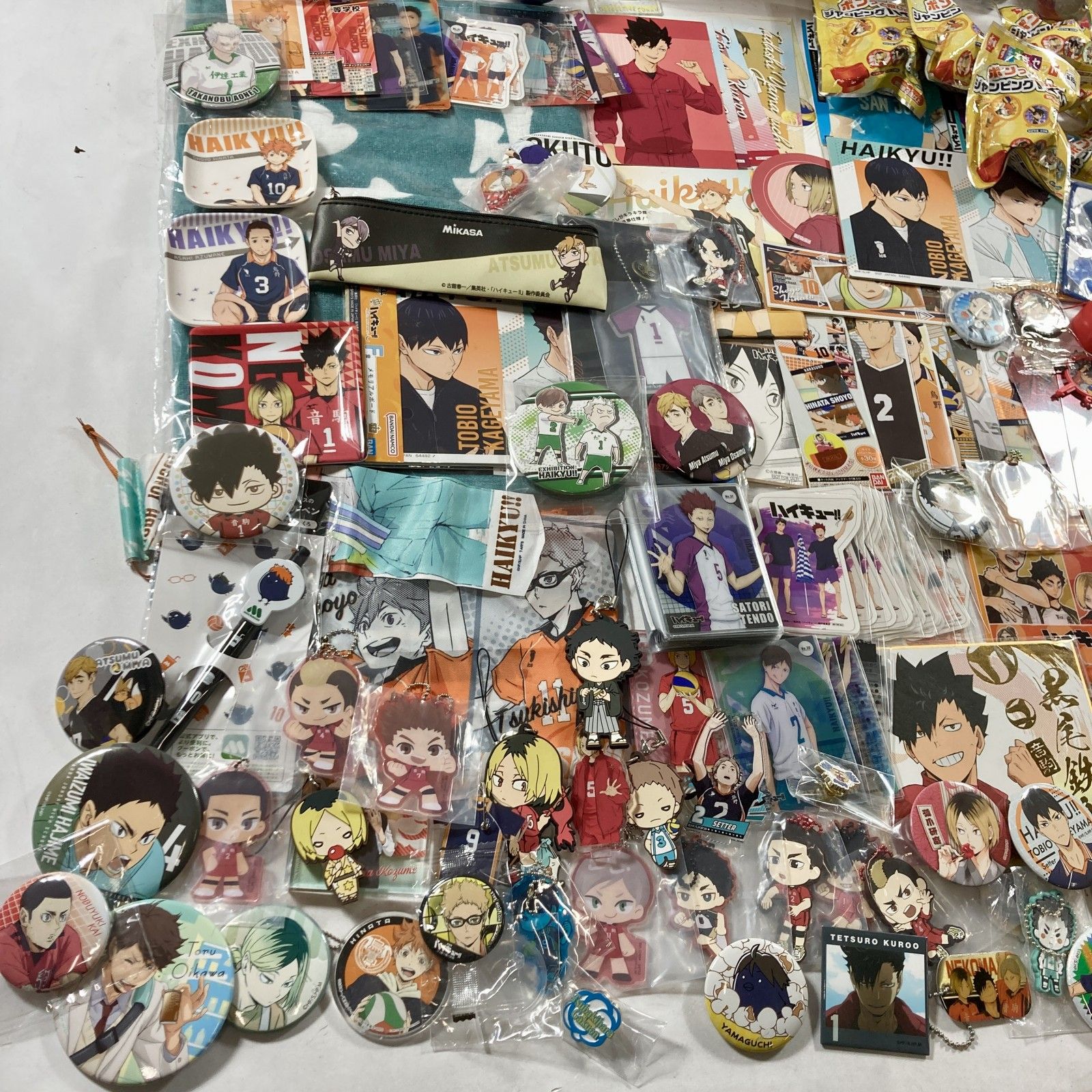 ハイキュー グッズ まとめ売り 缶バッジ アクスタ ぬいぐるみ など ハイキュー グッズ まとめ売り 缶バッジ アクスタ ぬいぐるみ など
