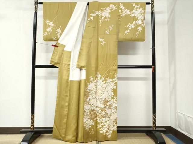 平和屋着物 訪問着 駒刺繍 牡丹草花文 金通し地 正絹 yc