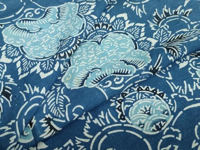 平和屋着物 上質な小紋 藍 型染め 更紗花唐草文 胴抜き仕立て お召縮緬 正絹 ud