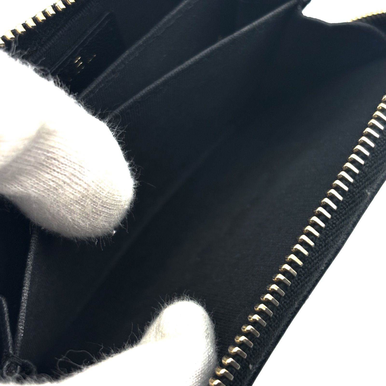 マドモアゼル ラウンドジップ