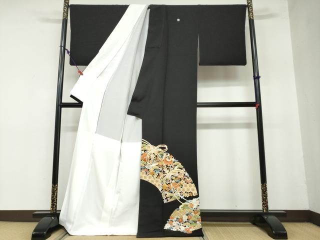 平和屋着物 豪華黒留袖 駒刺繍 扇面宝尽くし文 金彩 正絹 ud