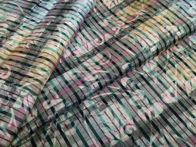 平和屋着物 上質な紬 蔦の葉文 正絹 ud