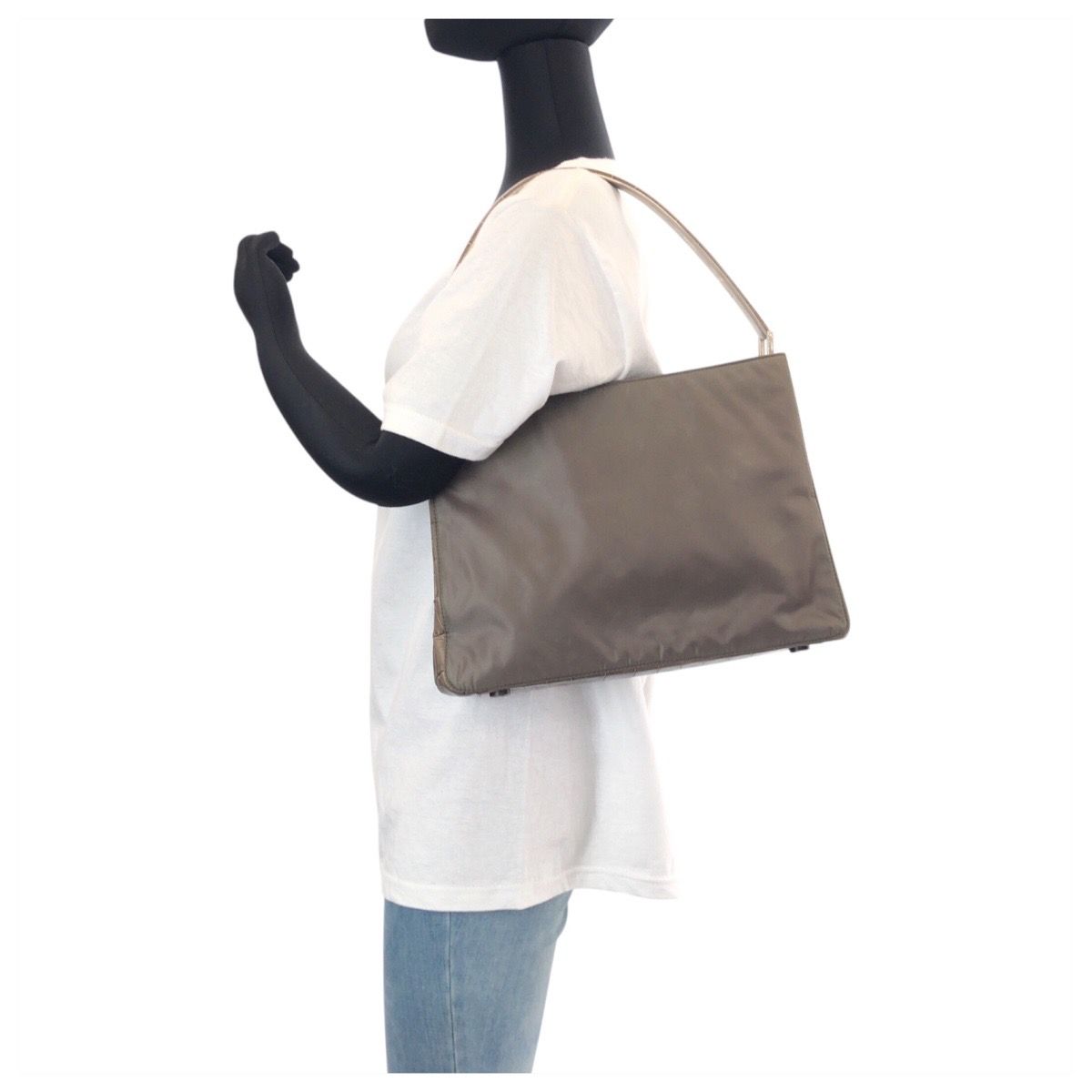 【美品】プラダ　ハンドバッグ　テスートナイロン　レザー　シルバー金具　ブラック PRADA プラダ テスート 型押し グレー シルバー金具 ナイロン/レザー