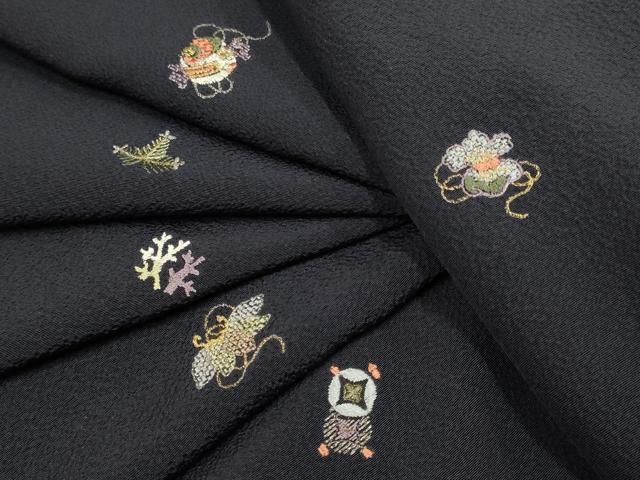 平和屋着物 上質な小紋 総刺繍 宝尽くし吉祥文 金糸 正絹 du