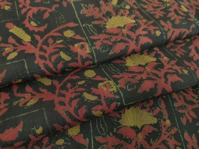 平和屋着物 上質な小紋 紬地 更紗花文 黒地 正絹 ps