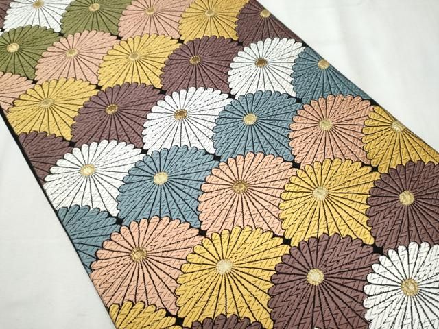 平和屋着物 六通柄袋帯 唐織 菊尽くし 黒地 本金箔 正絹 hy