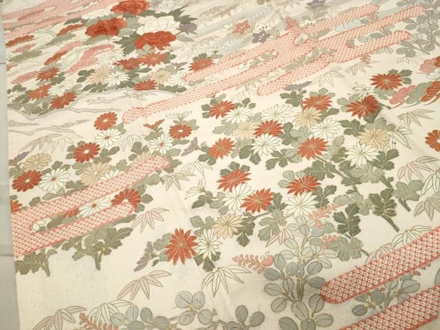 刺繍 流水草花文