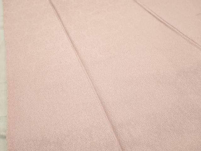 上質な色無地 吉祥地紋