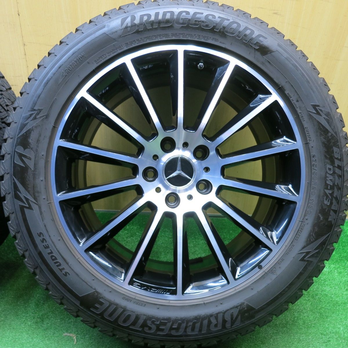 バリ溝 9分 ベンツ Gクラス W 463 AMG 275 50 R 20 スタッドレス ブリヂストン ブリザック DM V 3 20インチ PCD 130 5 H ス