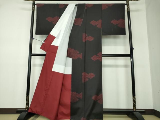 平和屋着物 本場大島紬 9マルキ 地空 雲取り文 中昌謹製 証紙付き 正絹 ps