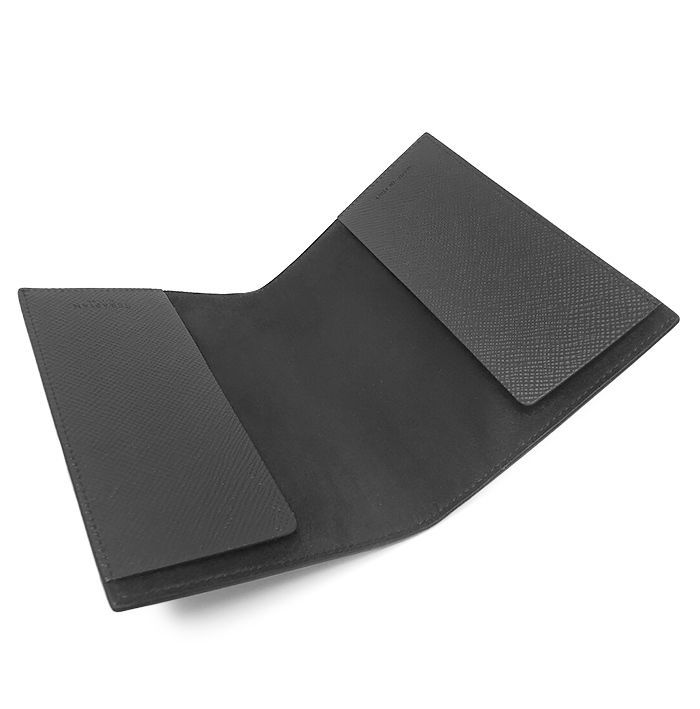 併売商品※◇未使用保管品◇SERAPIAN【セラピアン】パスポートカバー