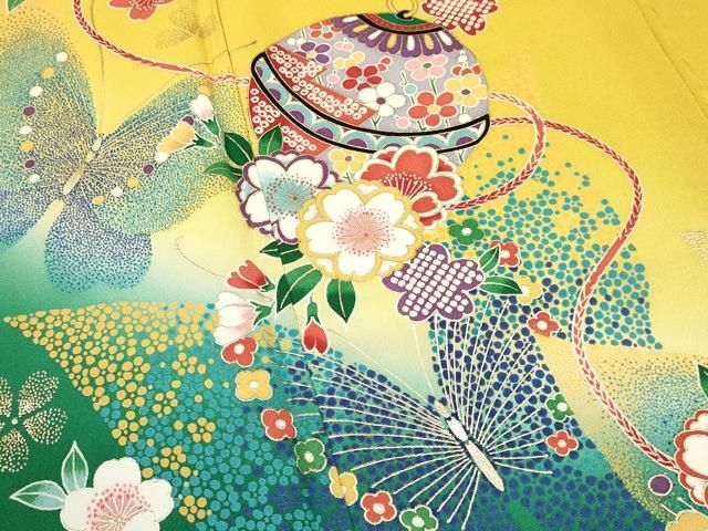 四つ身 鞠花蝶文