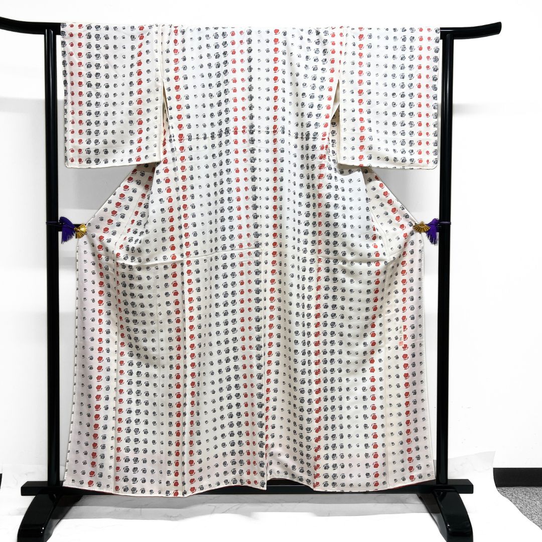 井関一男 小紋 作家もの 薔薇 銀彩 白地 紗綾形 着物 123 b d ms