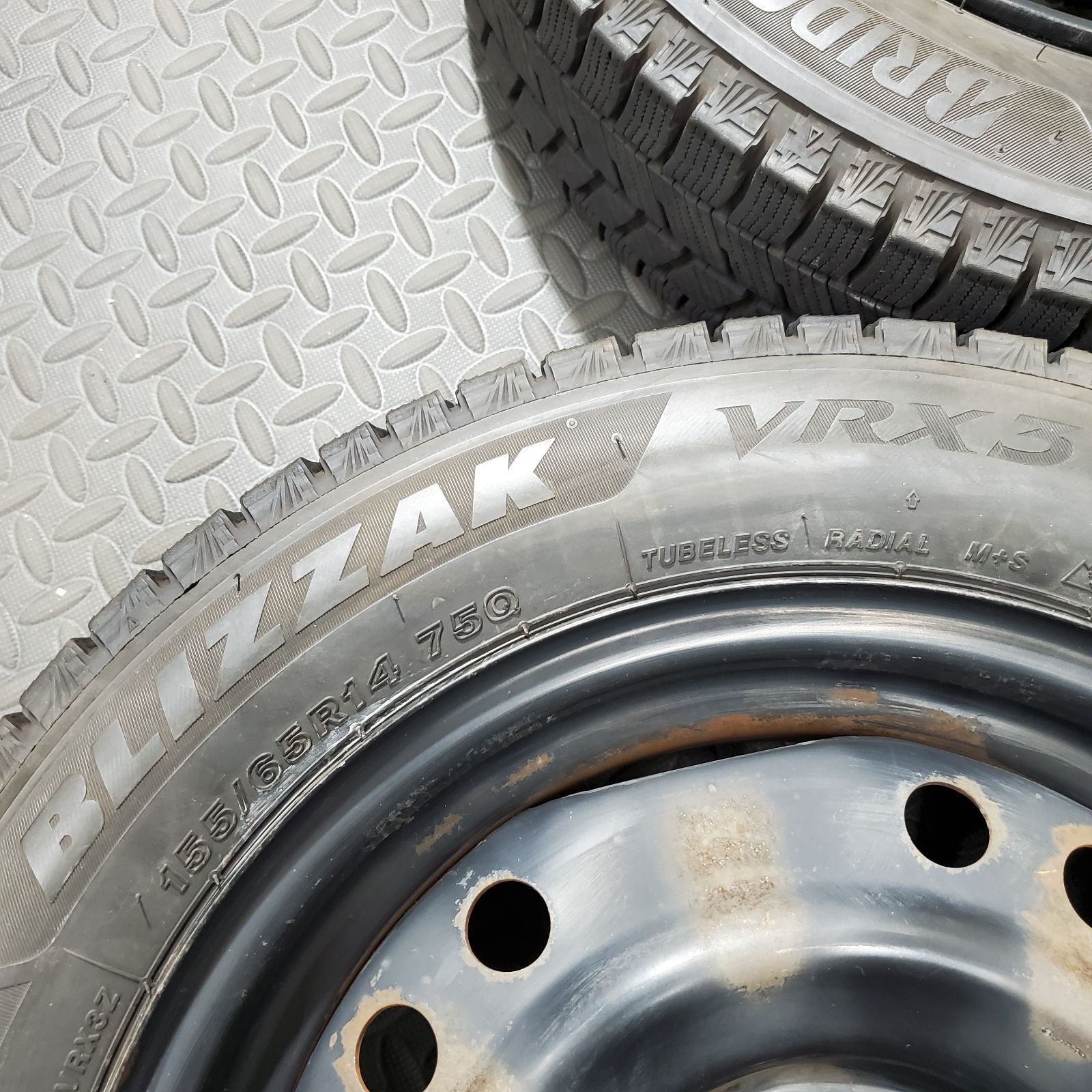 ブリヂストン VRX