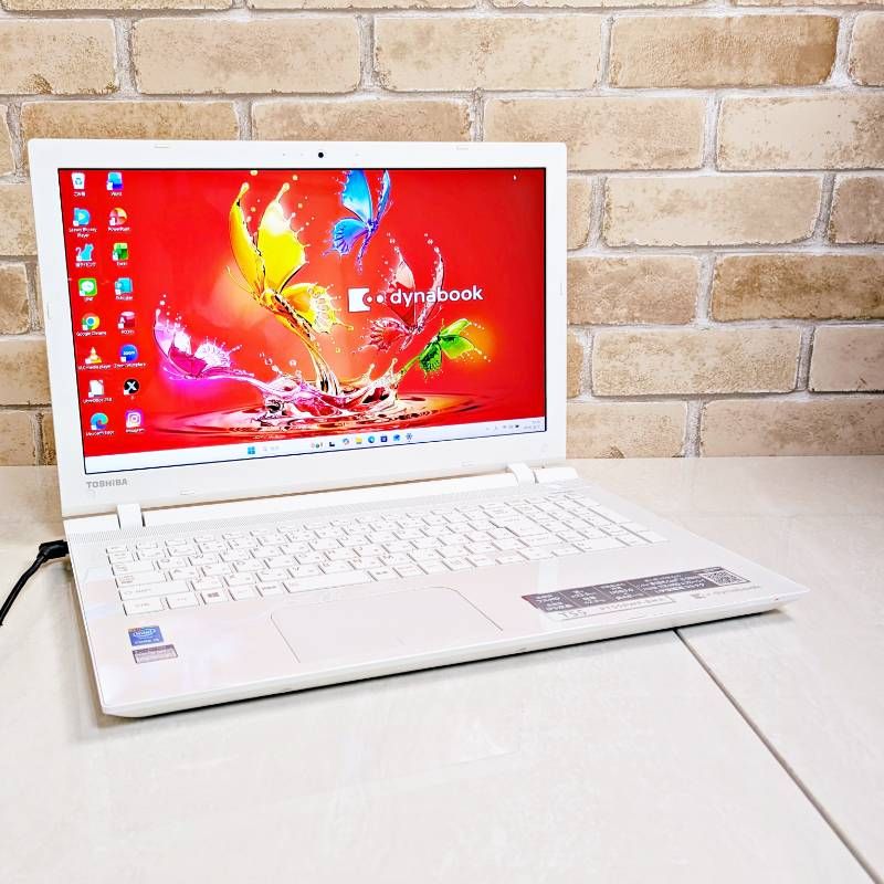 Win11/美品/白色/高年式/新品SSD240G/オフィス/Bluetooth Win11/美品/白色/高年式/新品SSD240G/オフィス/Bluetooth