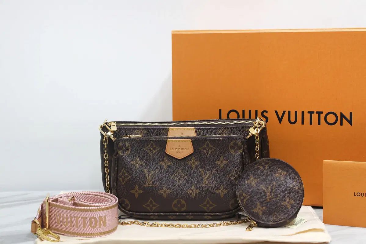 ルイヴィトン マルチ ポシェット アクセスワ M 44840