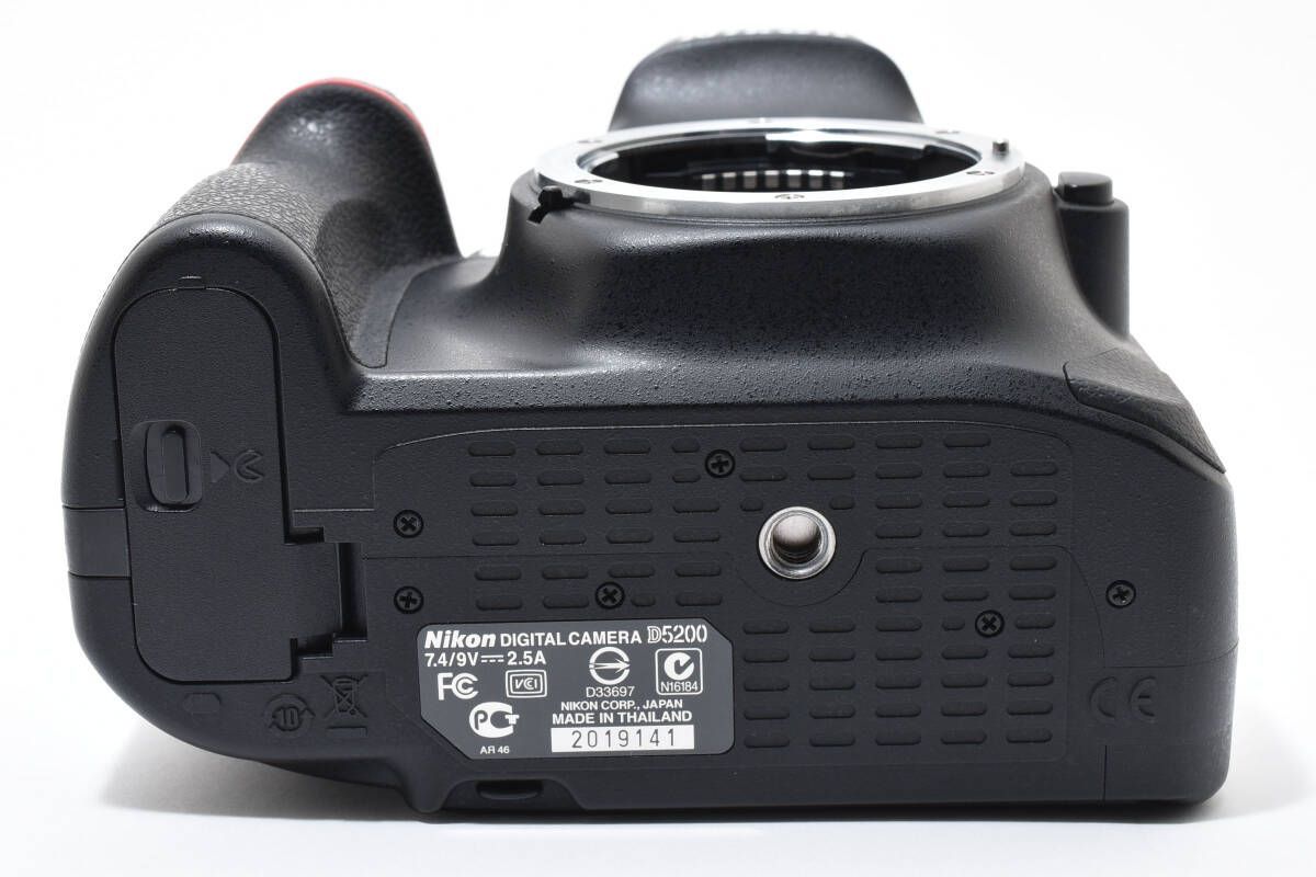 ☆良品☆《ショット数1,116回 》 ニコン Nikon D5200 ボディ #917e
