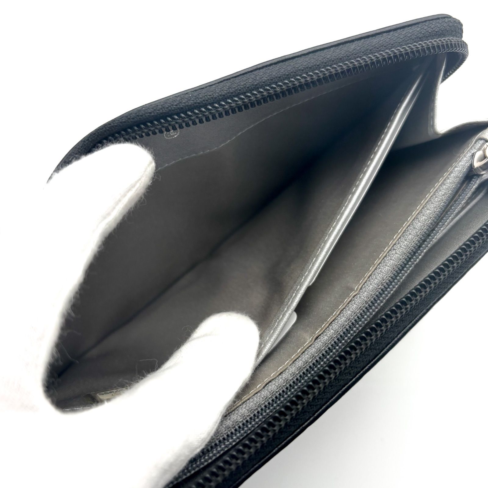 美品✨】シャネル CHANEL 長財布 カメリア 型押し ラウンドジップ ぶ