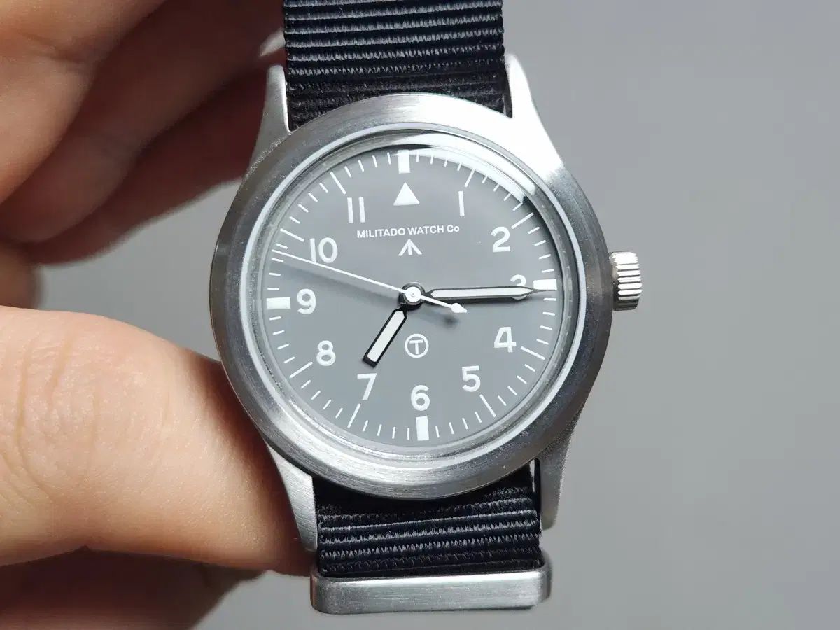 ミリタド シリタド ML13 グレー 회판