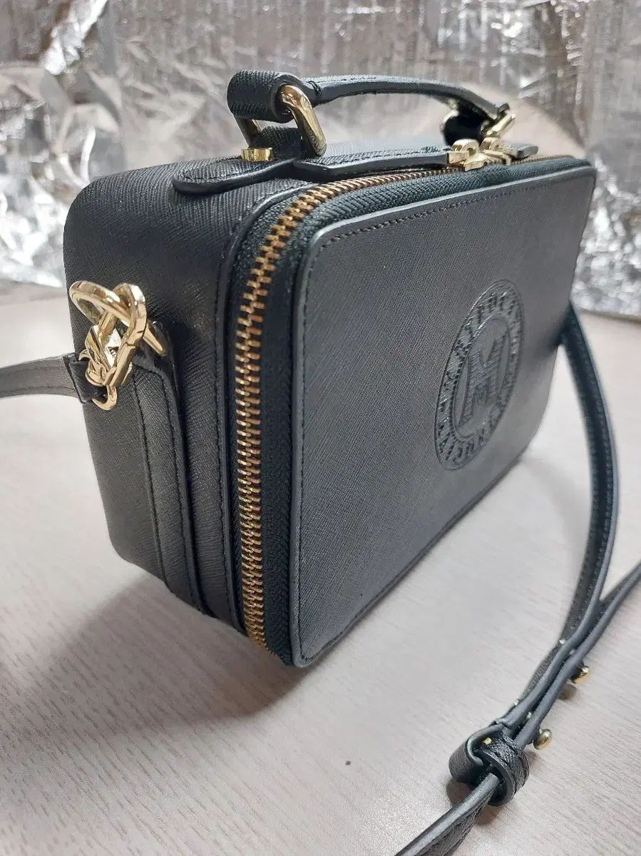 METROCITY ブラック カメラバッグ トップハンドル