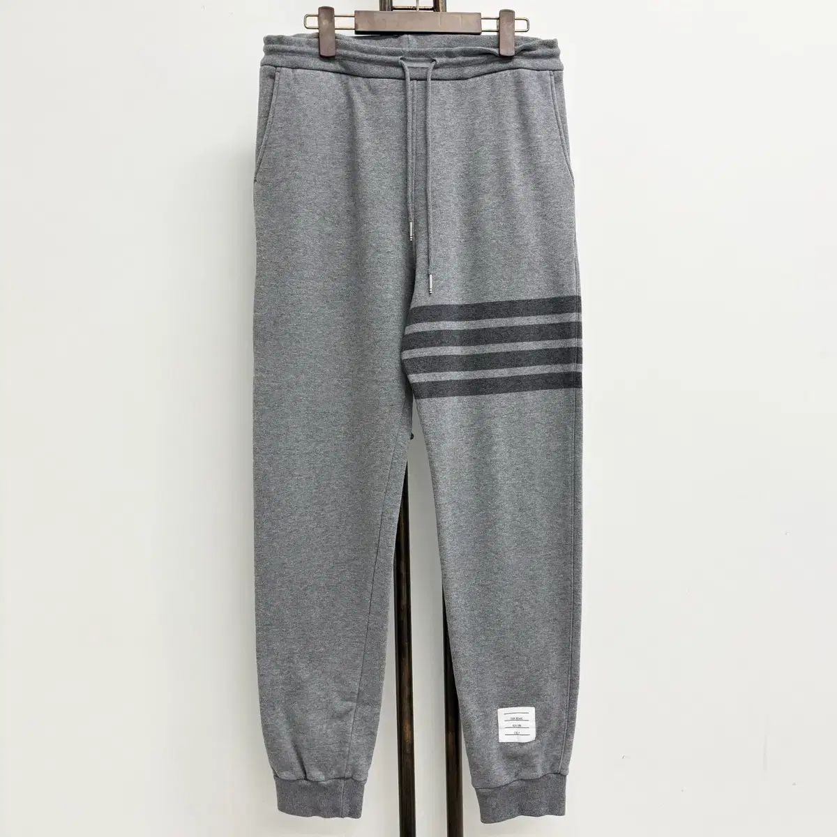 トム ブラウン 斜めボーダー 四本サイドライン トレーナー パンツ