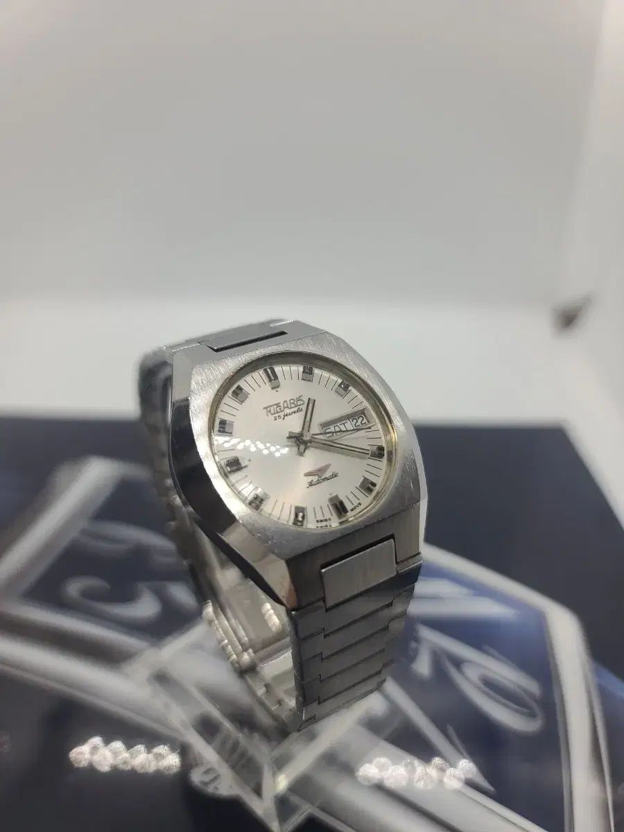 ヴィンテージ TUGARIS メンズ 自動 メタル 時計 /SWISS