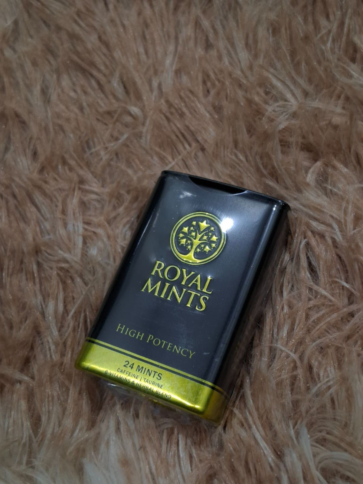 ⭐1カートン10缶 毎日発送 匿名発送 ロイヤルミント⭐ - メルカリ