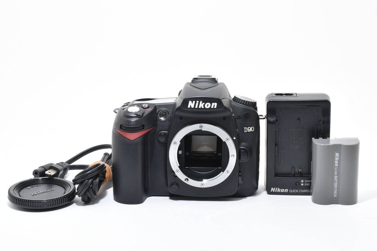 ☆極上品☆《ショット数2,384回 》ニコン NIKON D90 ボディ #922e