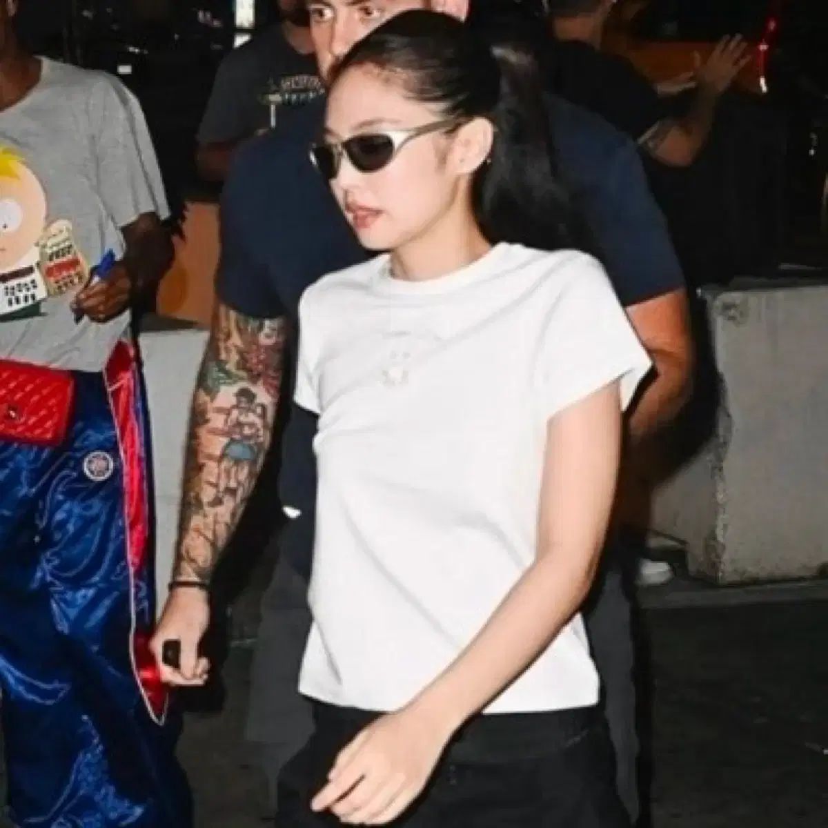 未開封 モンベル トレッキング サングラス / ジェニ 着用 / ブラック