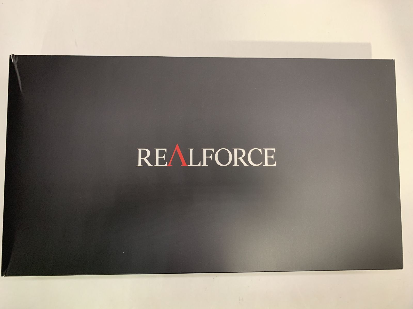 R 3 ゲーミングキーボード