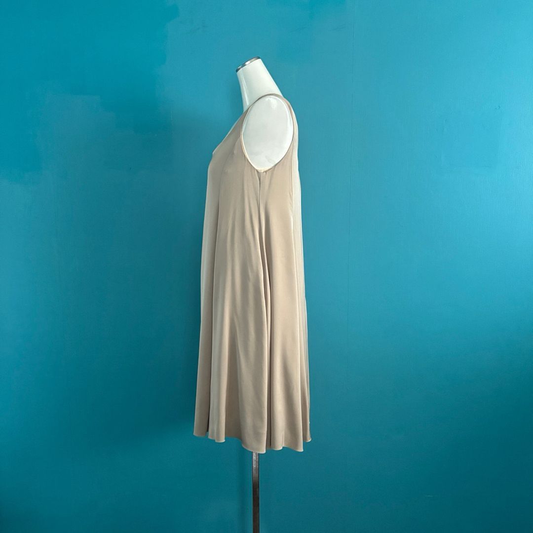 1133 フォクシー 絹 シルク フレアワンピース ロゴプレート ベージュ