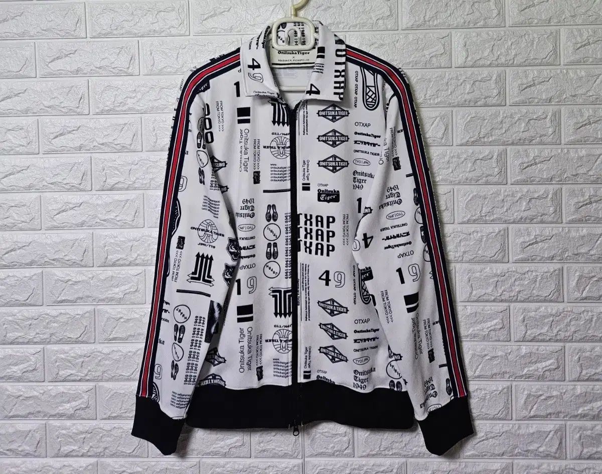 オニツカタイガー アンドレアフォームピリオ ジャージ ジップアップ ジャケット 出品
