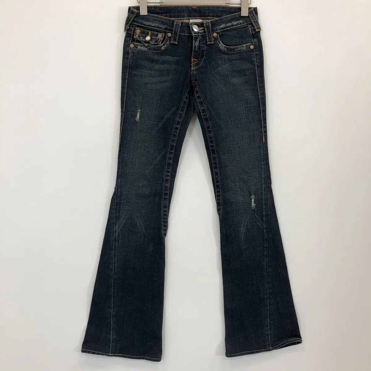 【美品】TRUE RELIGION JOEYブーツカットデニム 25 USA製 美品 大人気 TRUE RELIGION 25 JOEY デニム ブーツカット - メルカリ