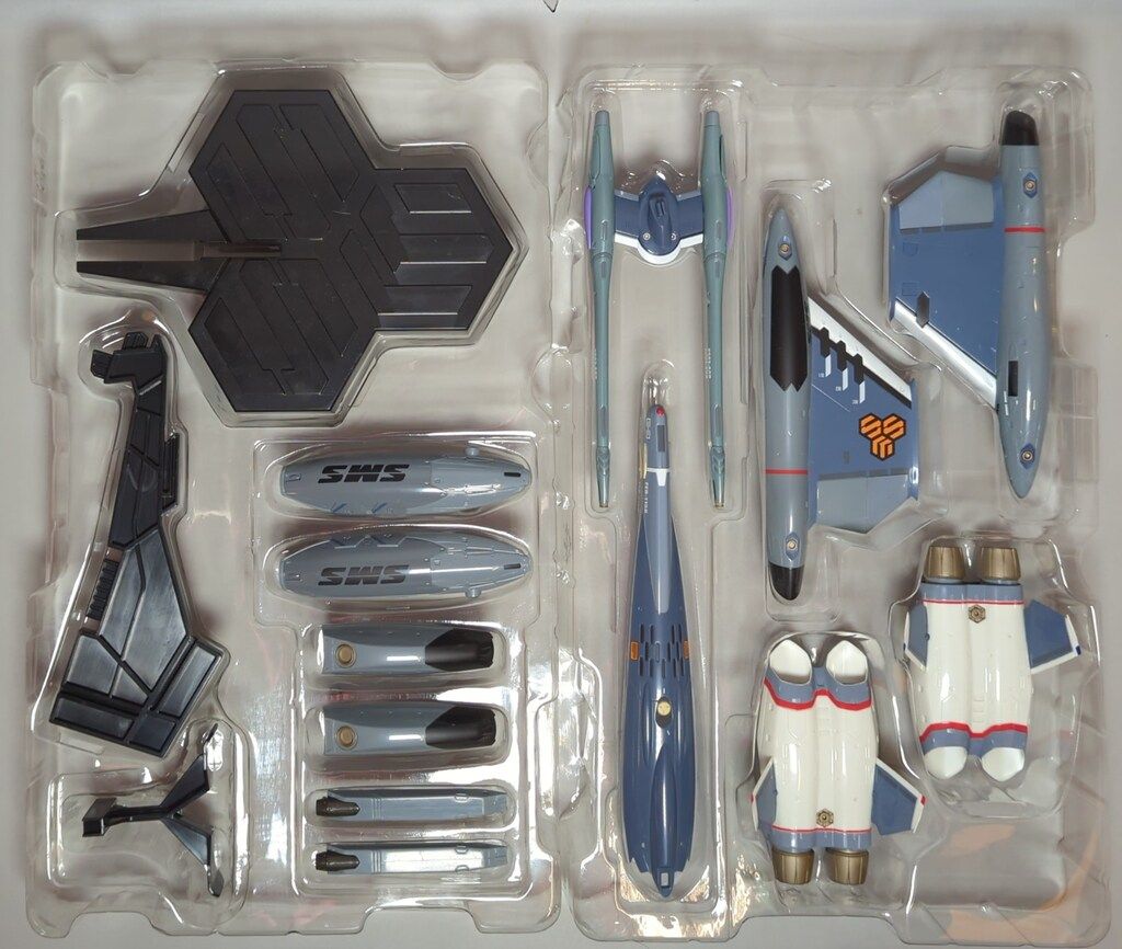  バンダイ DX超合金 VF 25 F トルネードメサイアバルキリー 早乙女アルト機 GE 50 その他 キャラクター玩具