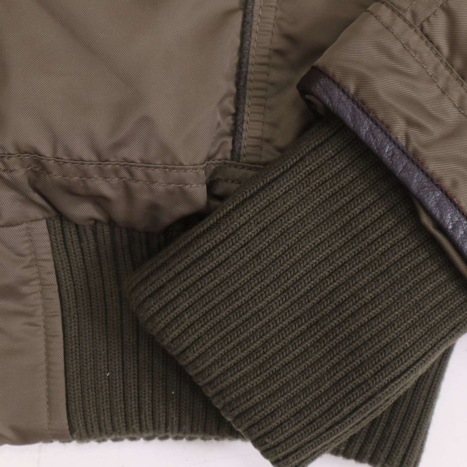 G.O.A ゴア 秋冬 中綿入り☆ フード収納 ハイネック ミリタリー