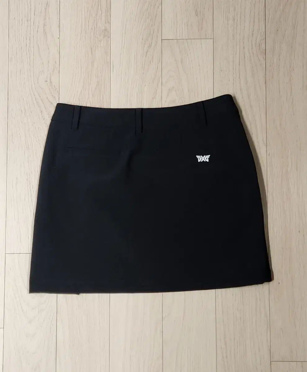 PXG 新品 ゴルフ ブラック アンド 白 ゴルフ スカート 63 - メルカリ