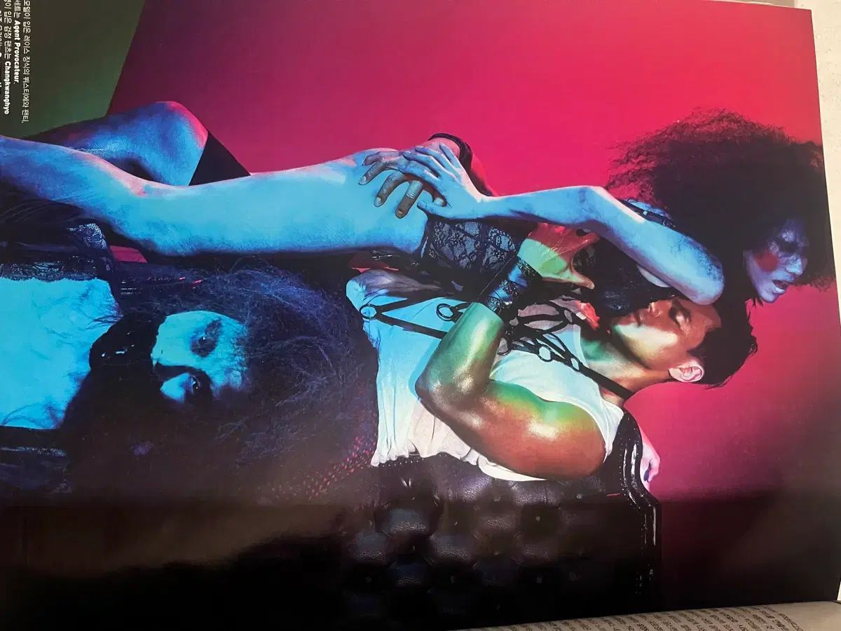 ジードラゴン(G-DRAGON) ユテヤン(YOO TAEYANG) ダブル(W) 雑誌 (+セクシーなパク・ジニョン(J.Y. Park))