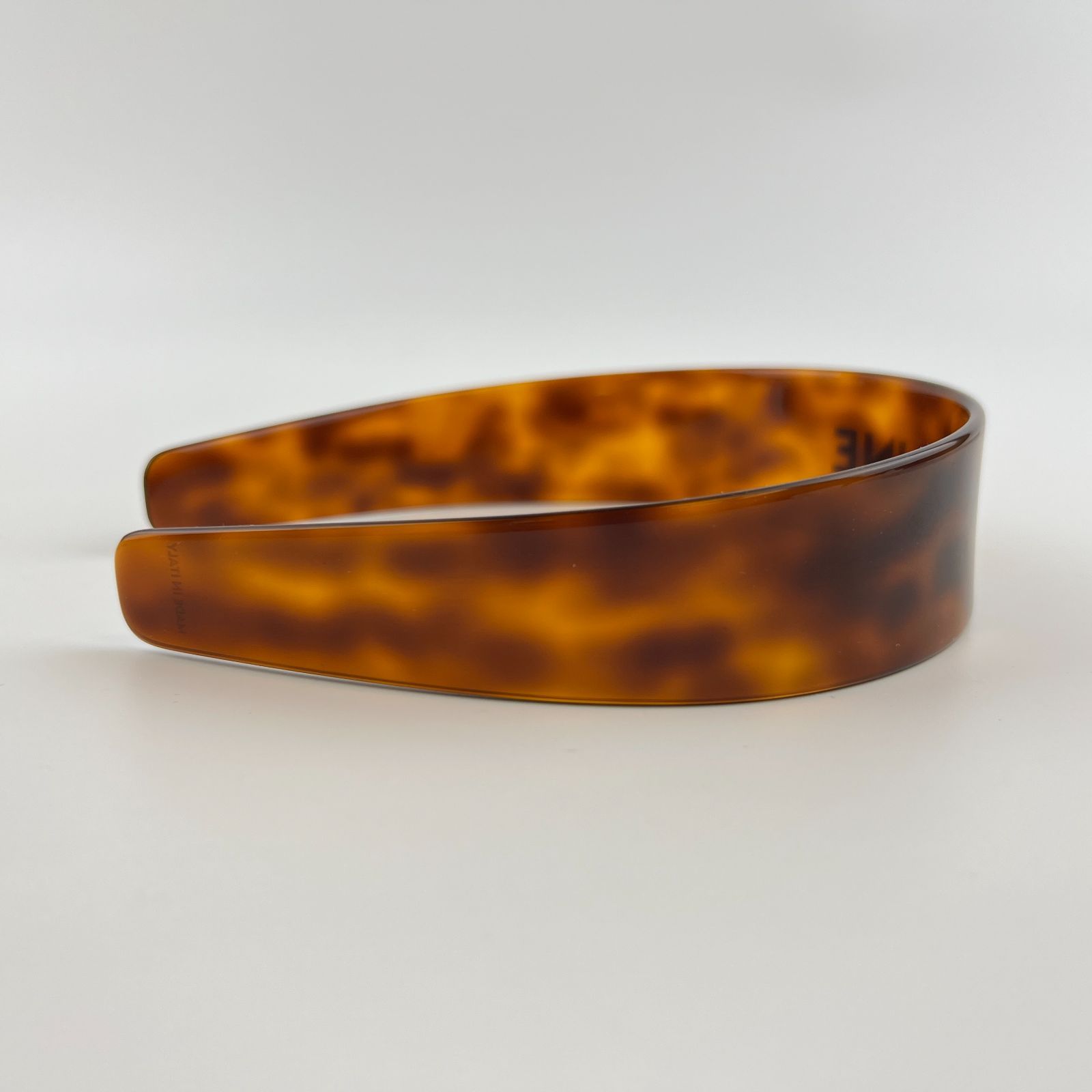 CELINE ブラウン カチューシャ セリーヌ プラスチック カチューシャ ブラウン Aランクの買取参考価格