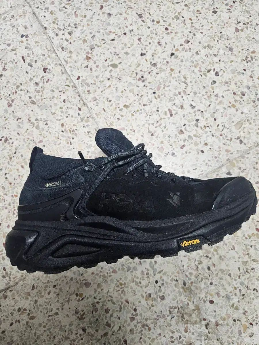 HOKA ONE カハ3 ロー GTX