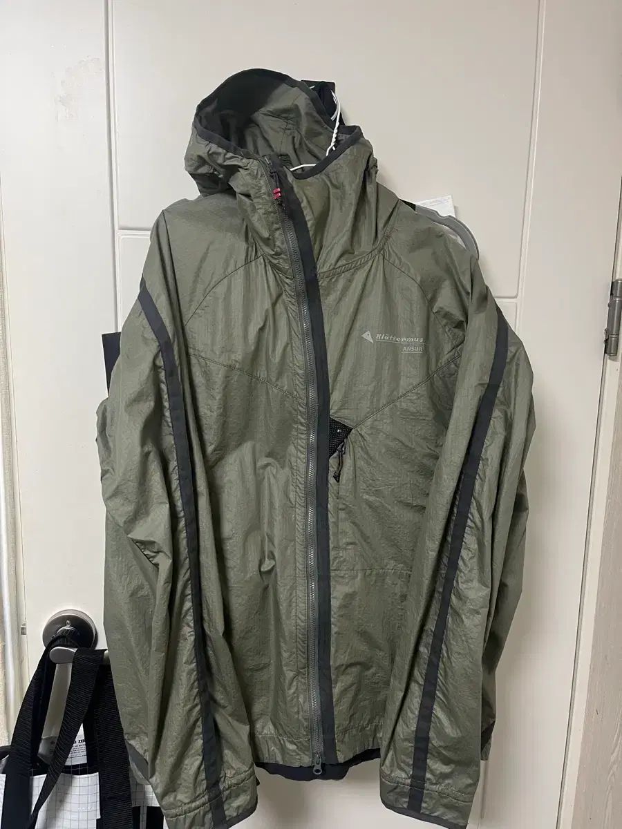 クレッタルムーセン Ansur フード M カーキ