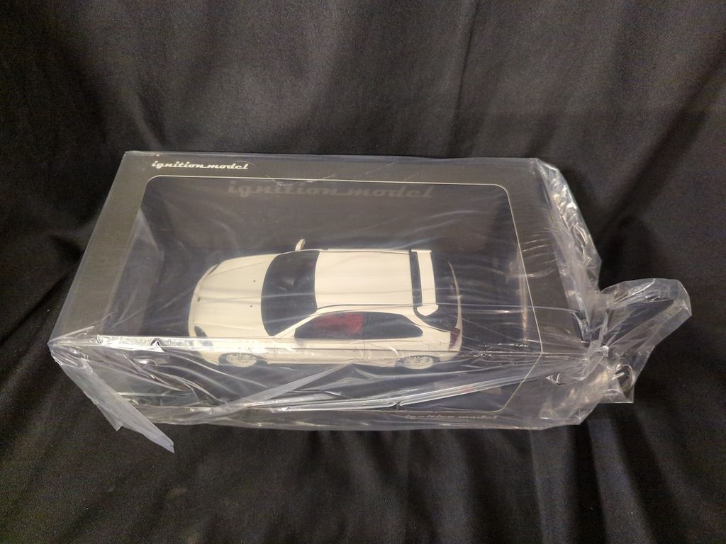 ignition model 1 18 Honda CIVIC EK 9 Type R White IG 2673