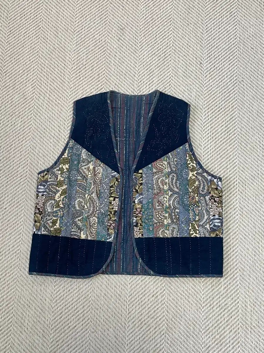 ヴィンテージ ボロ パッチワーク ベスト J 03531