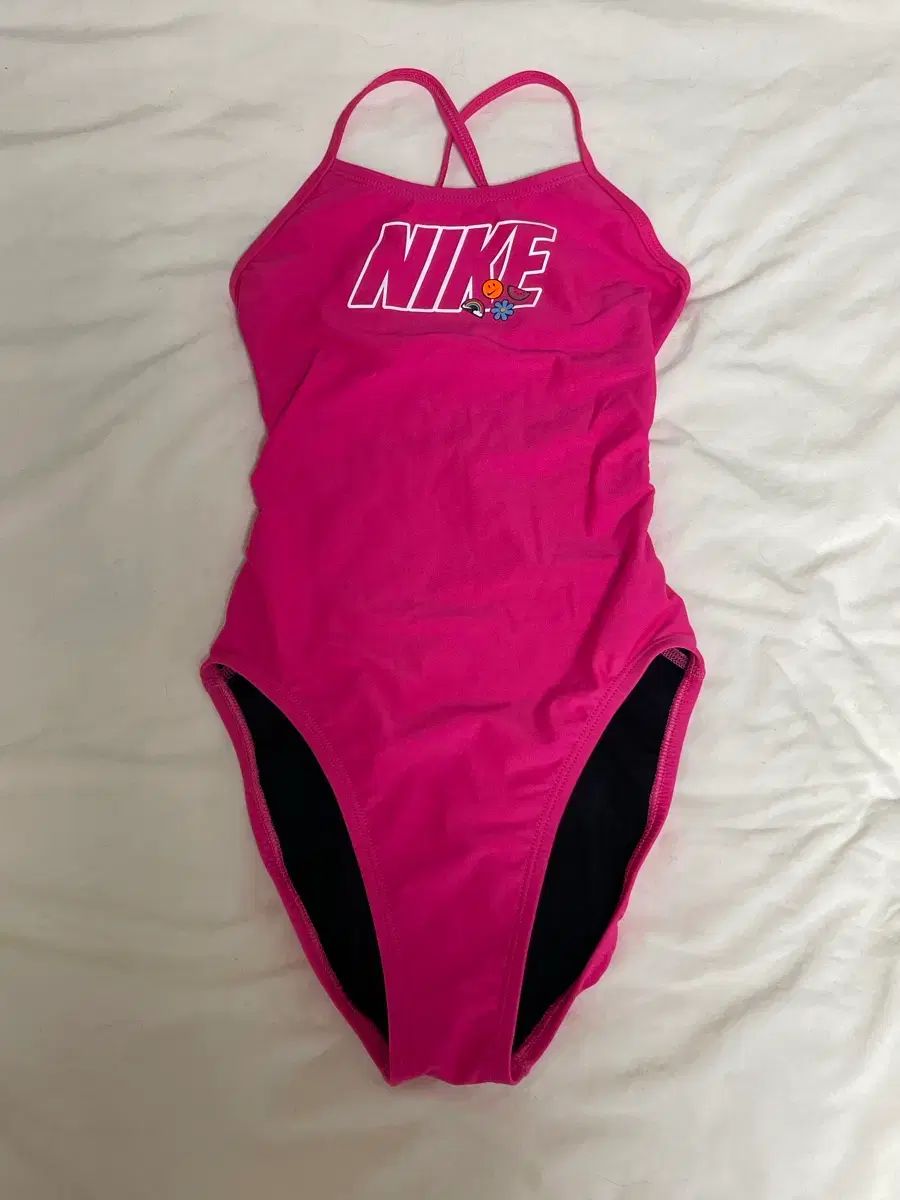 ナイキ CHARM S ピンク