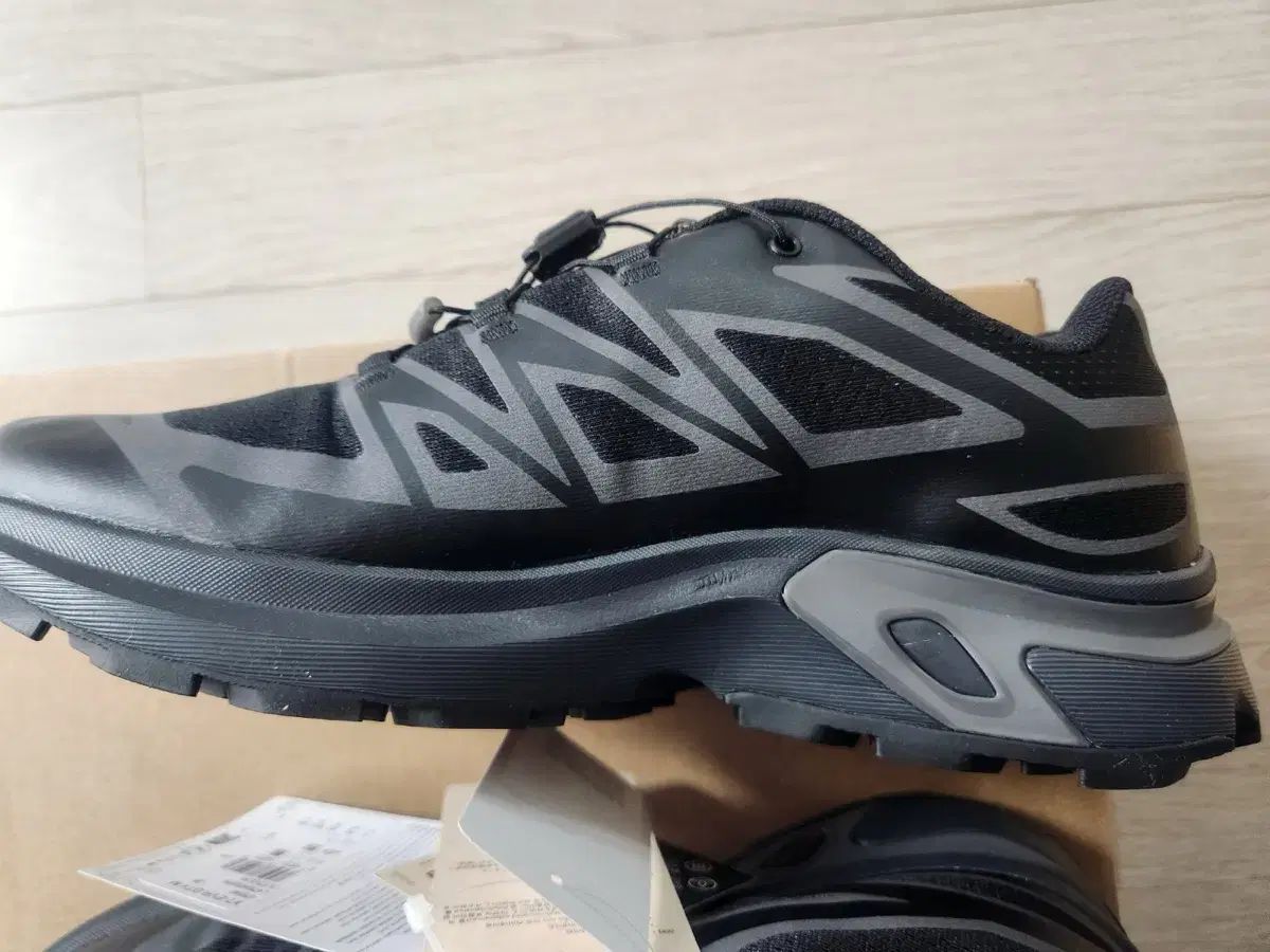 SALOMON トレッキング 登山靴