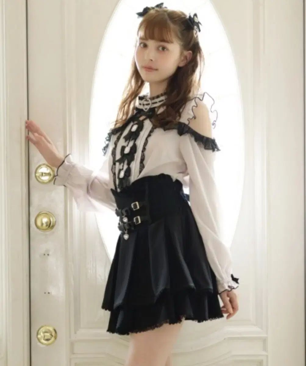 リズリサ lizlisa 2連ベル スカート ブラック M 洗濯タグ 紙タグ o