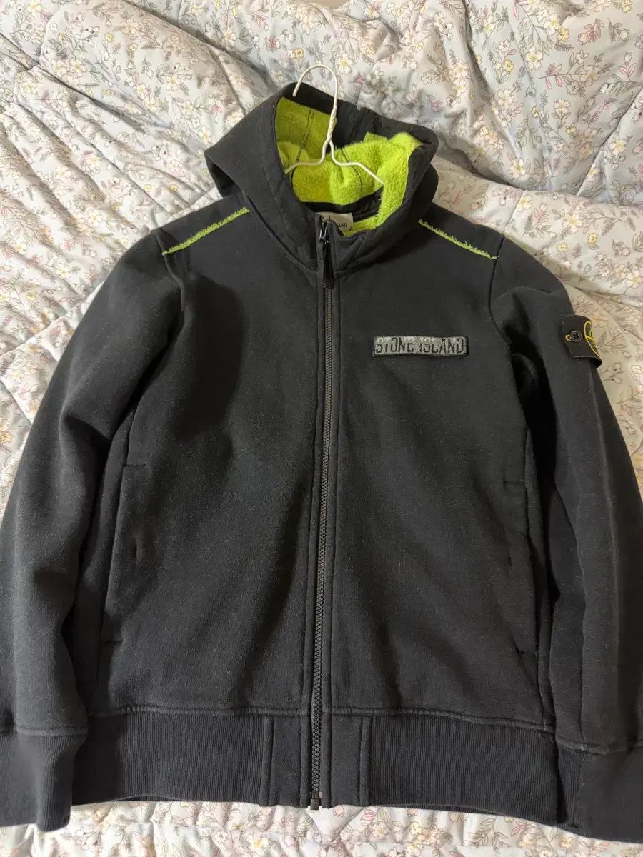 STONE ISLAND ストーンアイランド ジュニア 14 y 裏起毛パーカー ジップアップ